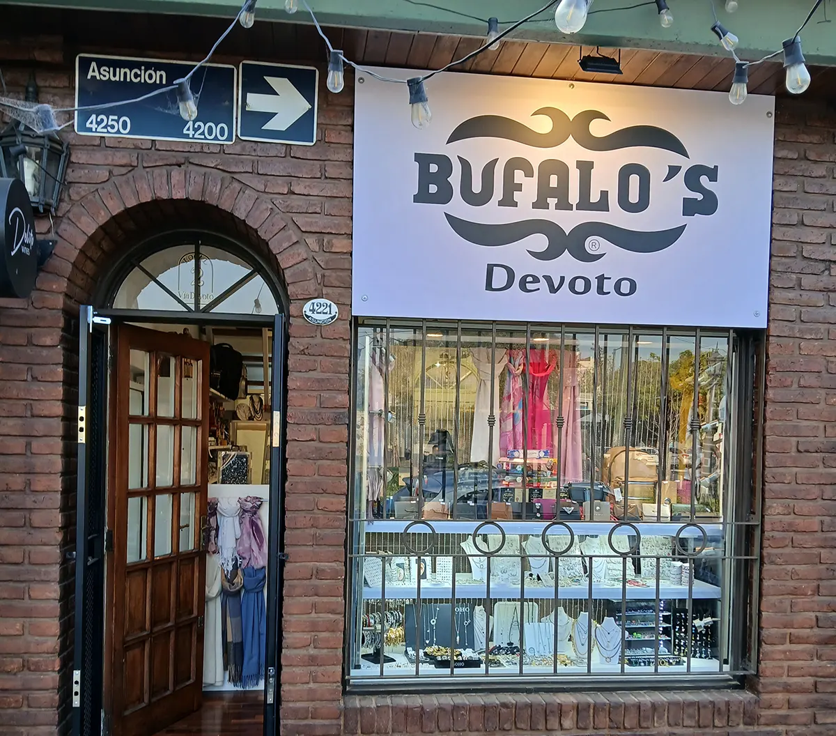 Bufalo`s, con la calidez de siempre, en otro local - Devoto Magazine